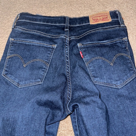 GUC | Levi’s 720 high rise super skinny jeans | size 26 - Picture 6 of 8